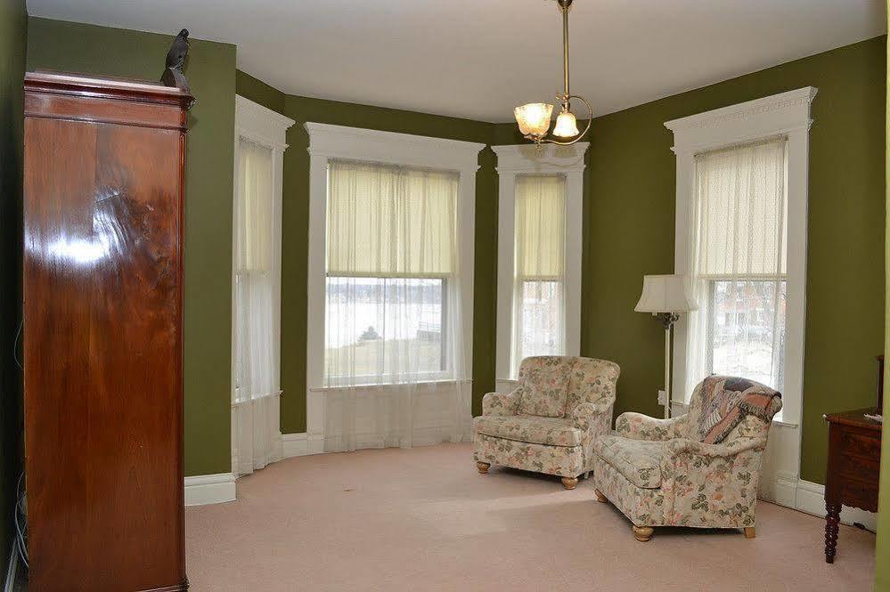 The Grand Anne Bed And Breakfast Keokuk Exterior photo